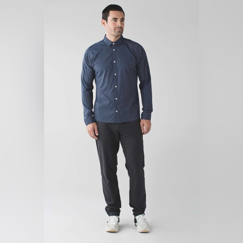 Lululemon 🍋 Bonded Voyage Long Sleeve Button Down Heathered Deep Navy Size M